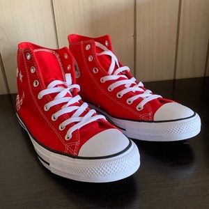 Converse Men’s Chuck Taylor All Star Sneakers